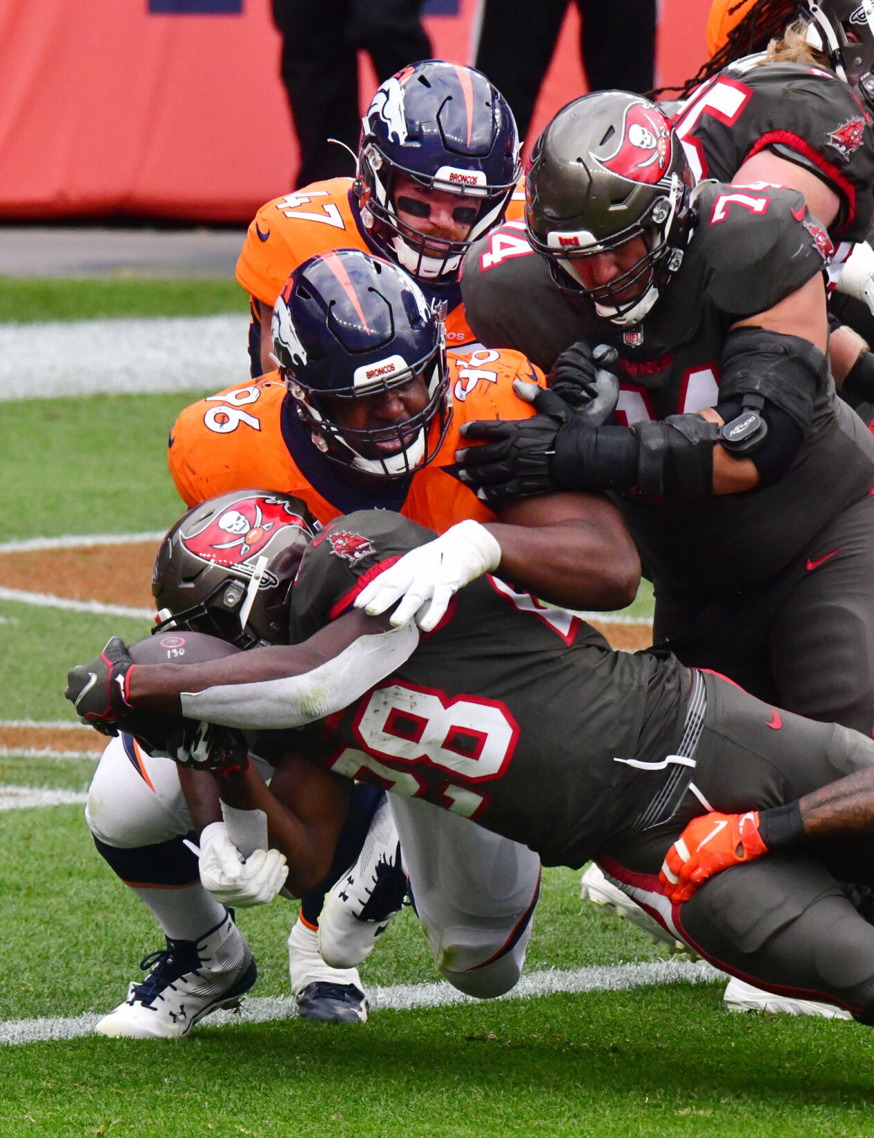 092820-s-broncos 27.JPG